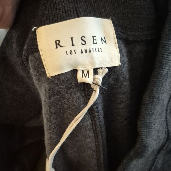 🎁25% Off Bundles🎁 RISEN Casual Women's Dark Grey Jogger Pants Sz Medium - Picture 9 of 11